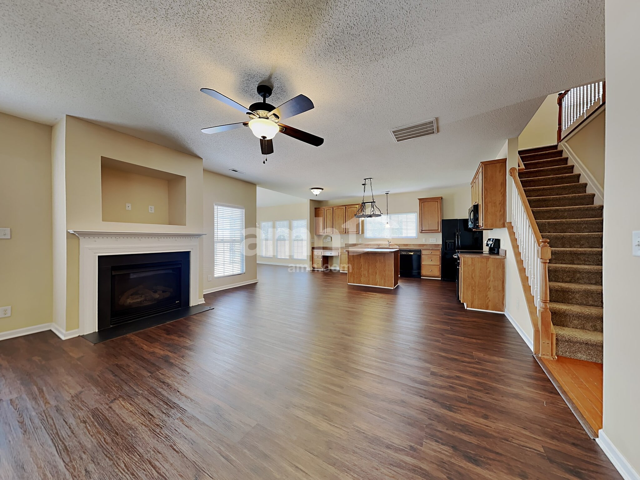 Building Photo - 6828 Championship Dr