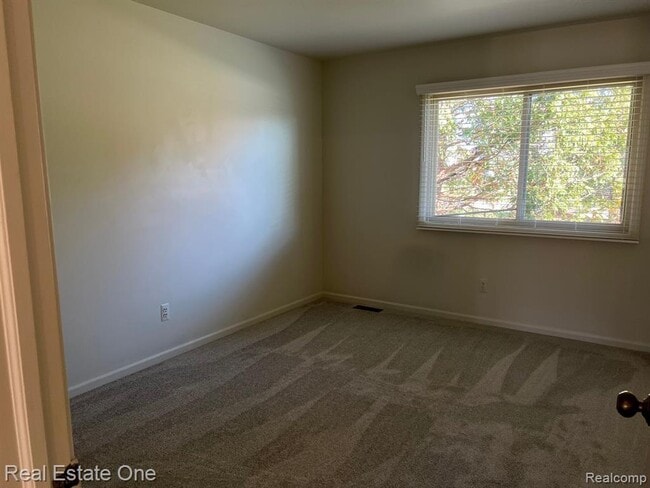 Building Photo - 1629 Glenbrooke Ct
