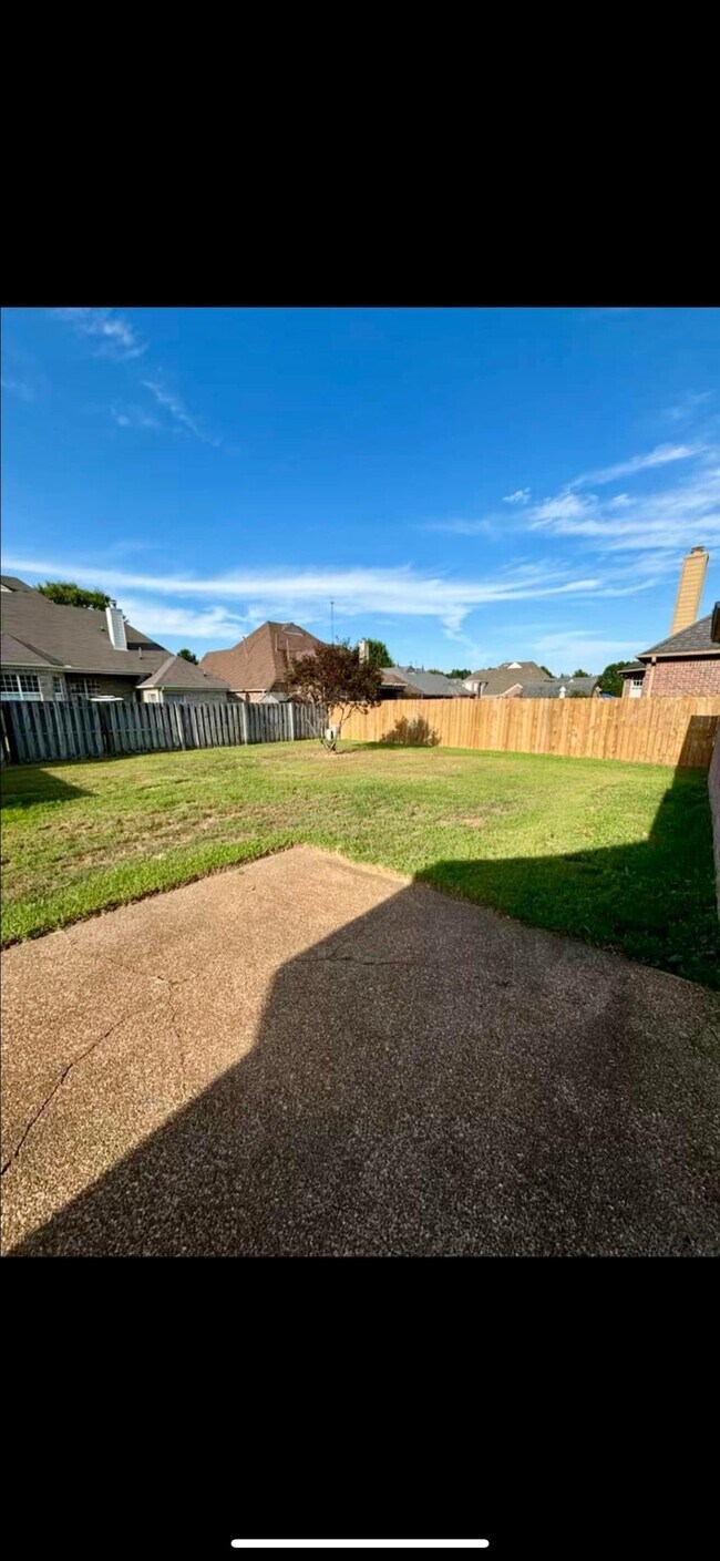 Building Photo - 8240 Blue Lagoon Dr