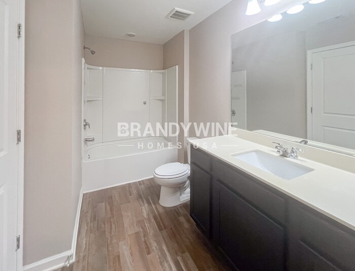 Building Photo - 6412 Kennonbriar Ct