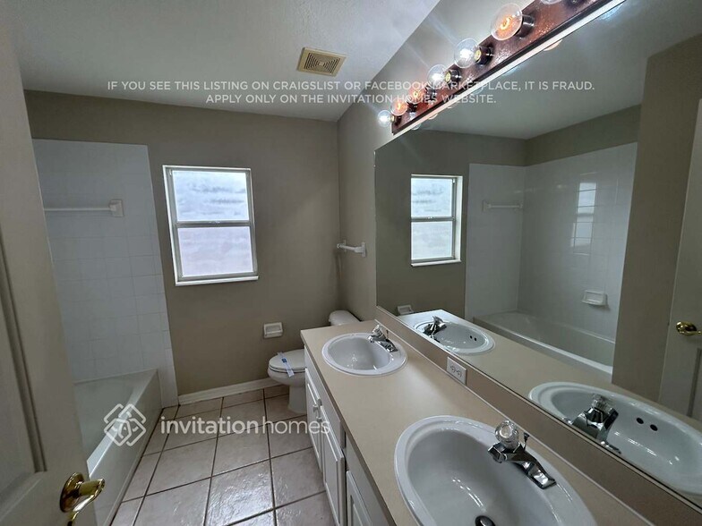 Building Photo - 3348 Stonebridge Trail