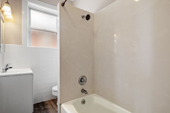 Building Photo - For the Big Dawgs