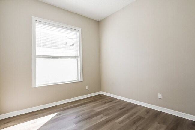 Building Photo - 2714 Cahill Way