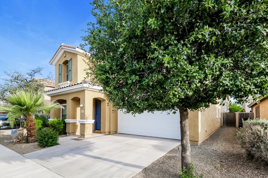 Building Photo - 6326 W Harwell Rd