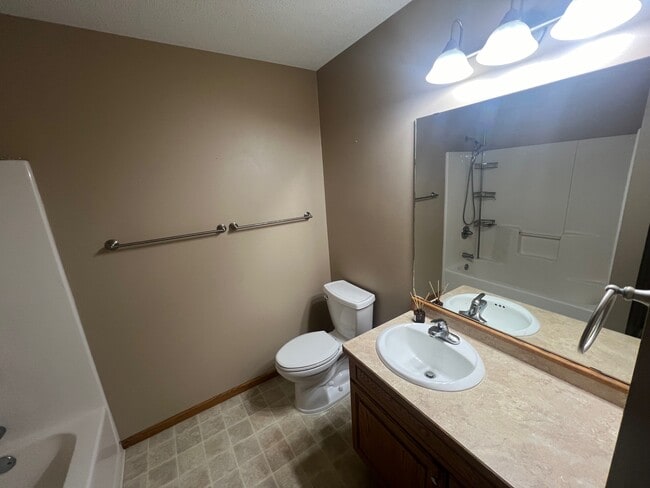 Building Photo - 4702 Curran Ct