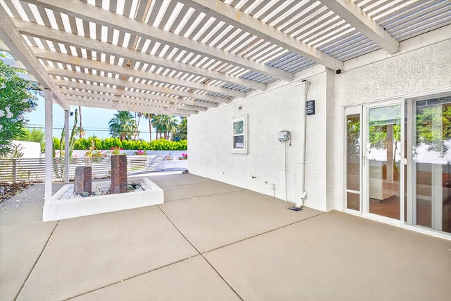 Building Photo - 72996 Bursera Way