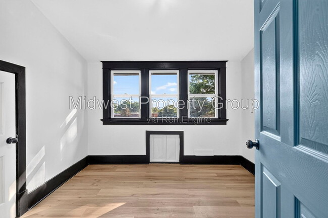 Building Photo - 11560 Old Halls Ferry Rd