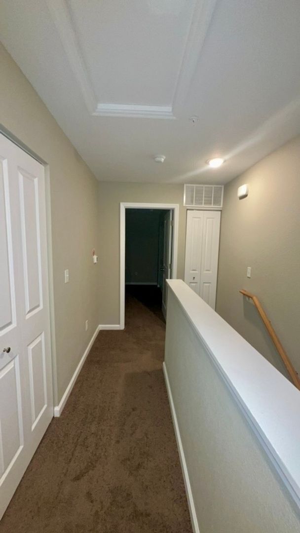 Building Photo - 3/3 condo convenient to FSU, FAMU, TSC, re...