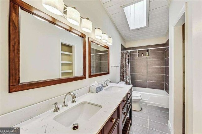 Building Photo - 3121 Lynnray Dr