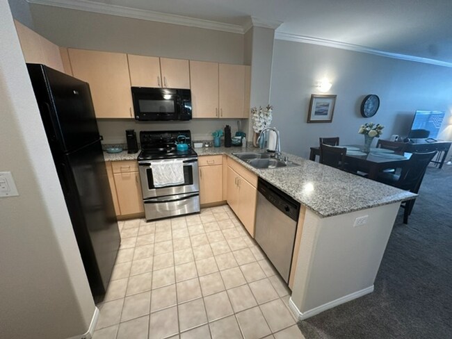 Building Photo - Downtown Fully Furnished 1BR Condo Near Balboa Park with Utilities Included & Parking