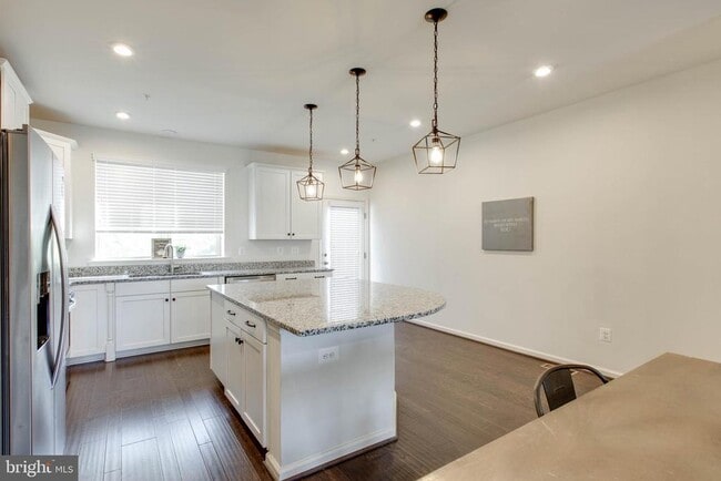 Building Photo - 3058 Bretons Ridge Way