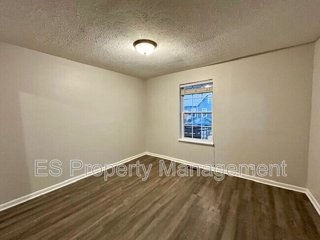 Building Photo - 1502 Lexington Ave