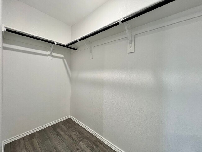 Building Photo - Cozy Home in The Villages of Mayfield