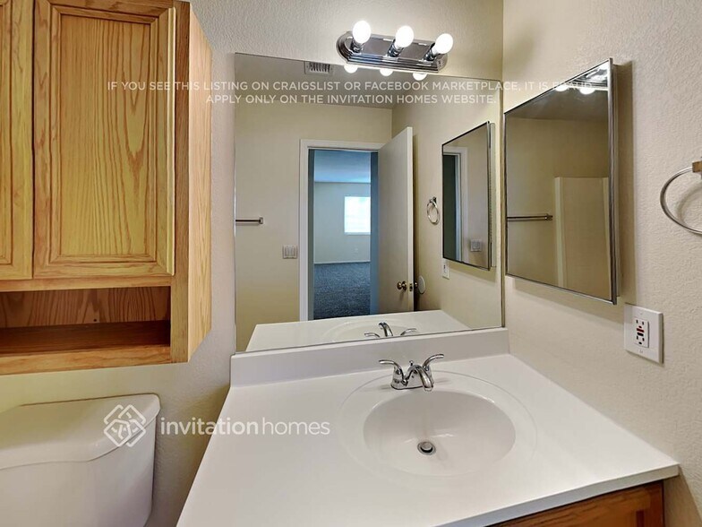 Building Photo - 8609 W Mission Ln