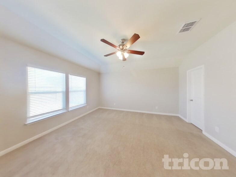 Building Photo - 210 Posey Pass