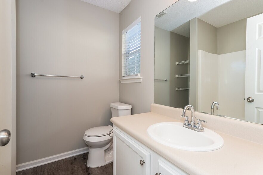 Building Photo - 232 Galway Ln