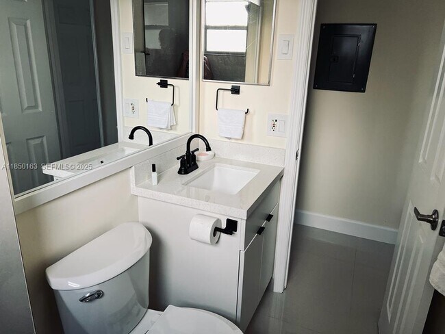 Building Photo - 8101 SW 24th Ct