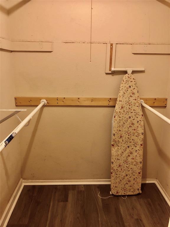 Building Photo - 718 Decker Prairie Dr