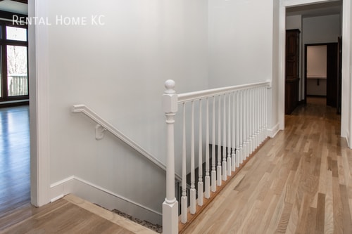 Building Photo - Large 1.5 Story luxury home on 2.5 acres  ...