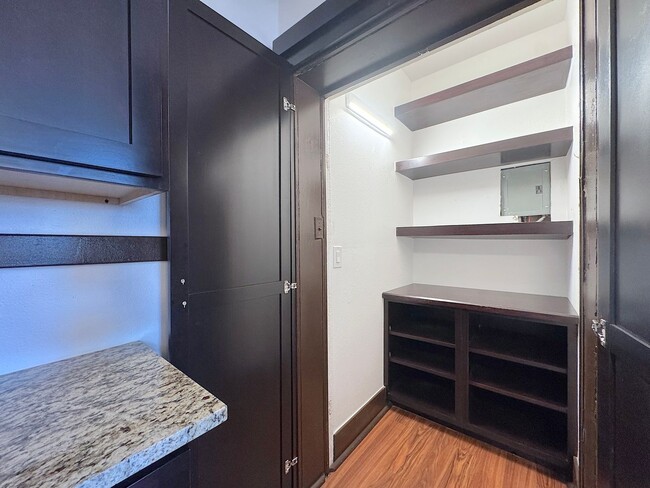 Building Photo - Updated Home with Historic Charm! 3bed/2 bath Refrig A/C across from Park! Water Included!