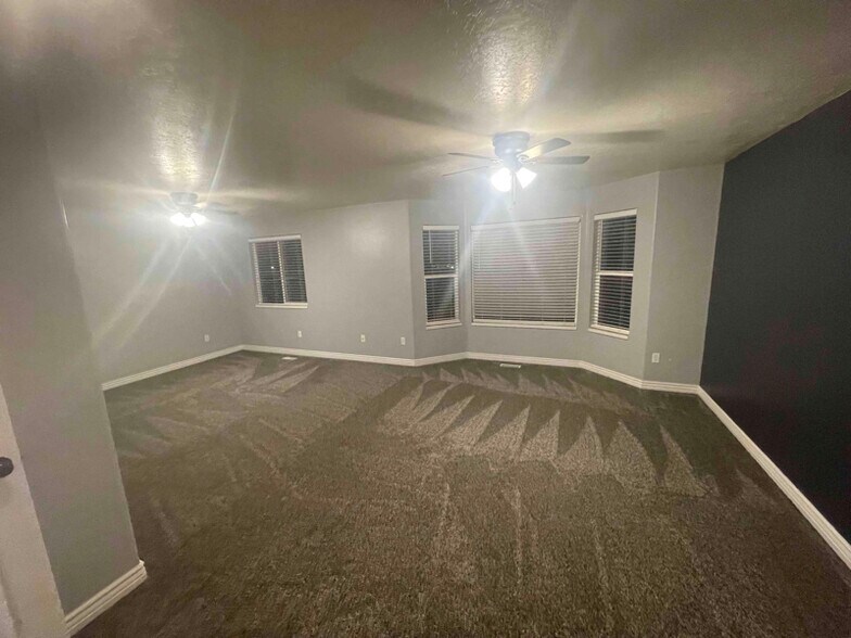 Building Photo - 854 S 600 E