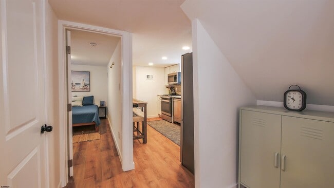 Building Photo - 106 N Portland Ave