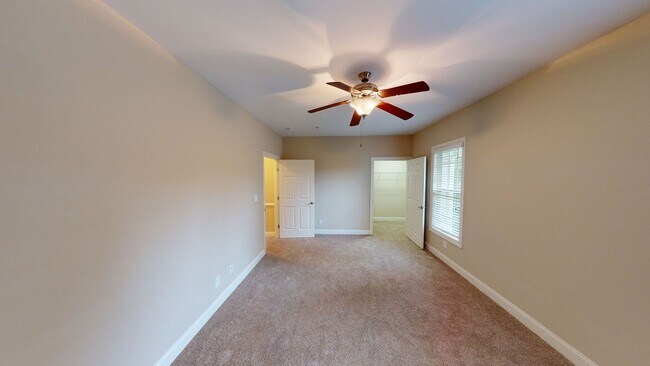 Building Photo - Extra Large Condo in Anderson Creek Club C...
