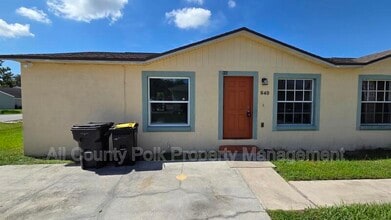 Building Photo - 840 Fox Lake Dr