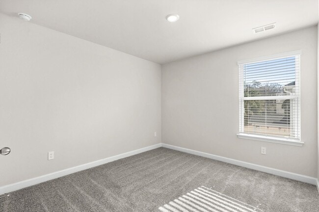 Building Photo - 2048 Copper Crk Lp