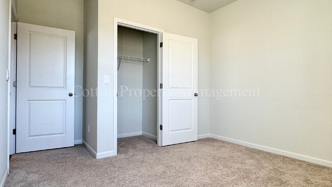 Building Photo - 441 Tributary Cir