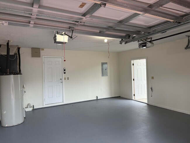 Building Photo - 11834 Greenbriar Cir