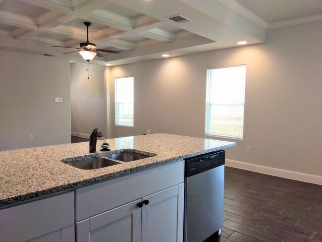 Building Photo - 3BR / 2.5BA Home | Fenced Backyard, Garage & Stainless Appliances!