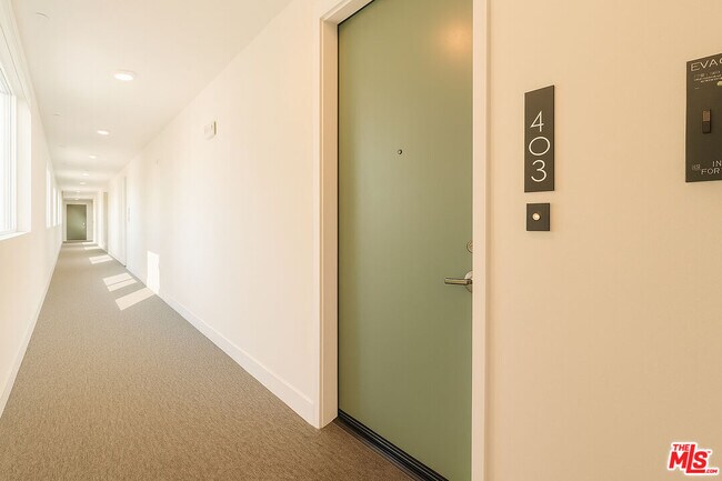 Building Photo - 5832 Virginia Ave