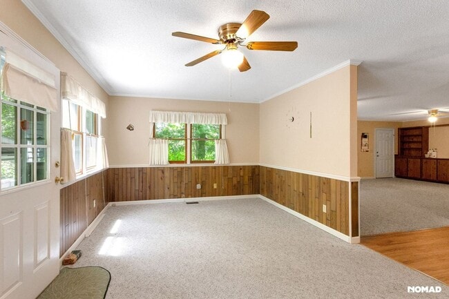 Building Photo - Peace & Beautiful 3BR House Near Rabun Gap...