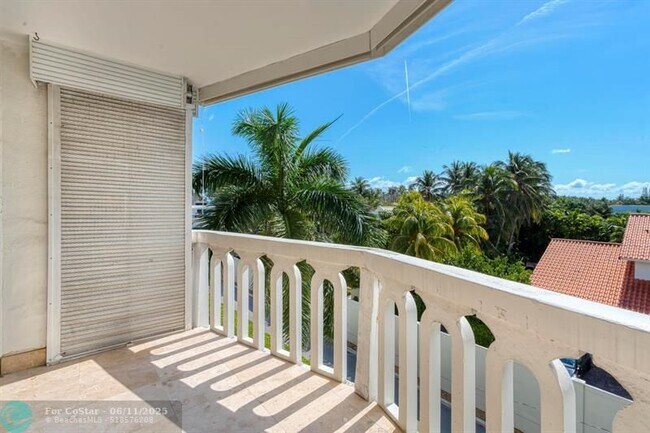 Building Photo - 3199 S Ocean Dr