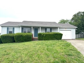 Building Photo - 3 bedroom in Oak Grove