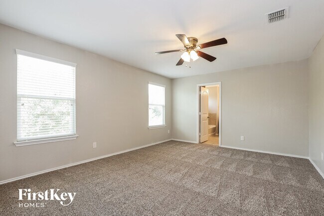 Building Photo - 7214 Pandora Wy