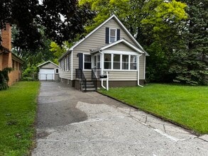 Building Photo - 7080 Highview St