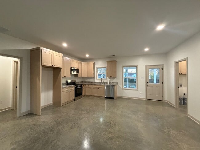 Building Photo - 41 Wooten Ave