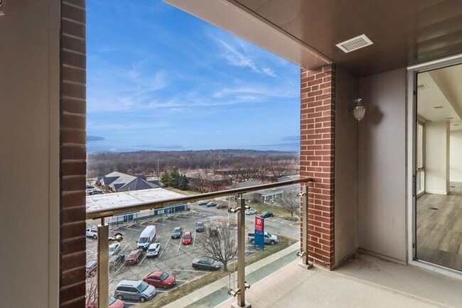 Building Photo - $1,950 | 1 Bedroom, 2 Bathroom Condo | Pet Friendly* | Available for Immediate move-in!