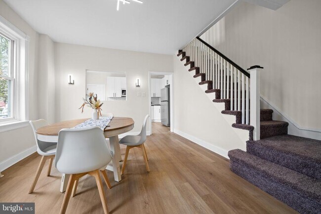 Building Photo - 7608 Chelwynde Ave