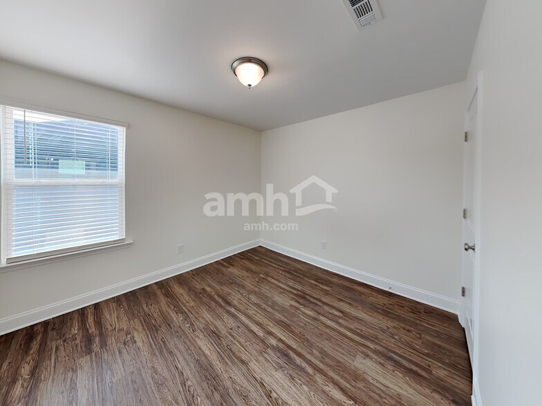 Building Photo - 3264 Brierhill Rd