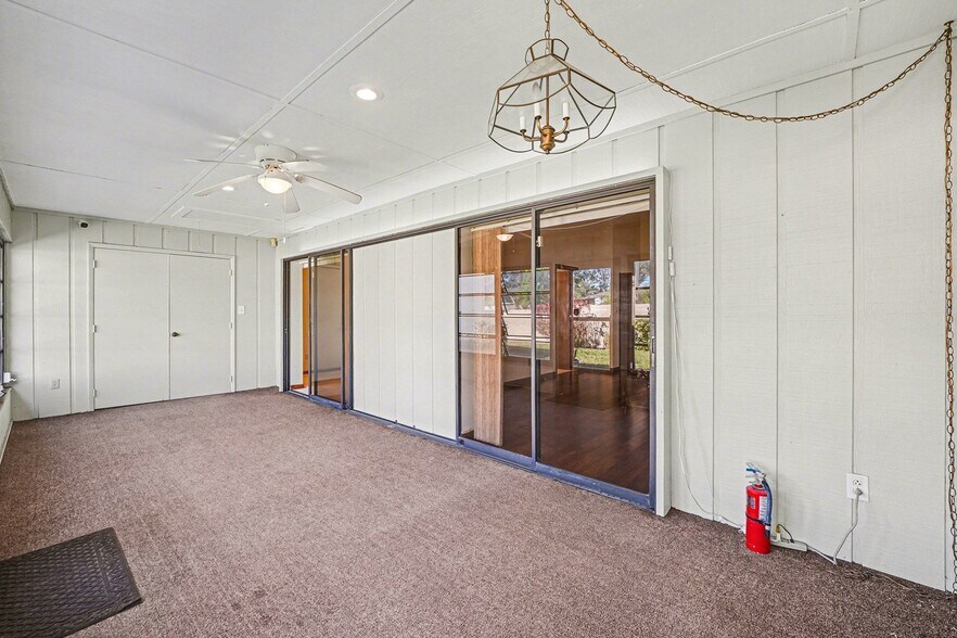 Building Photo - 2025 Sylvester Rd