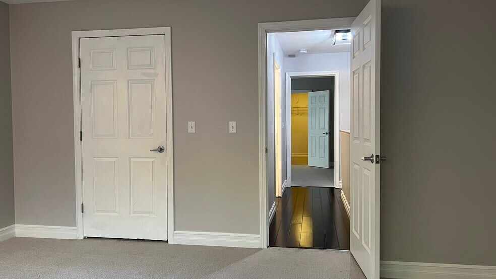 Building Photo - 201 Juniper Dr