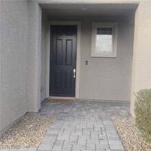 Building Photo - 9061 Field Maple St