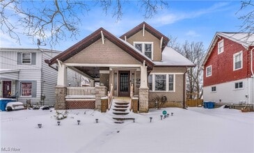 Building Photo - 1041 W 10th St