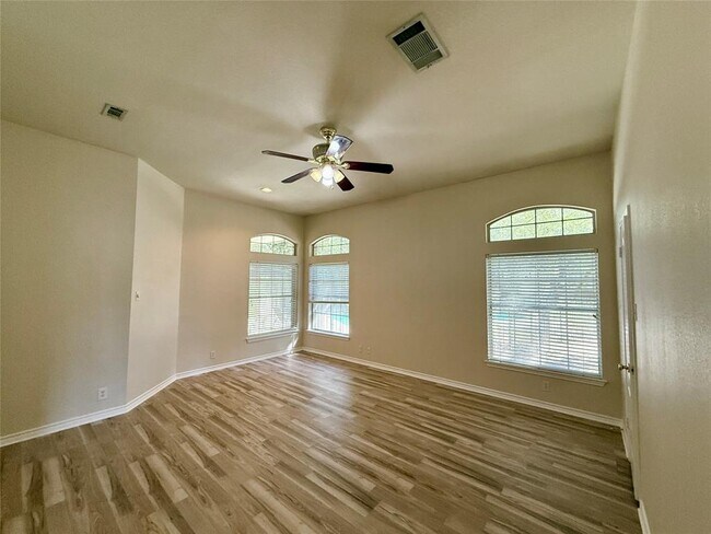 Building Photo - 1424 Redden Cove
