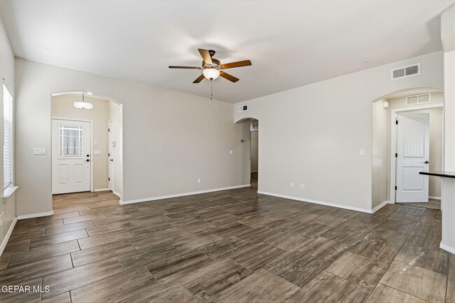 Building Photo - 14920 Willie Worsley Ave