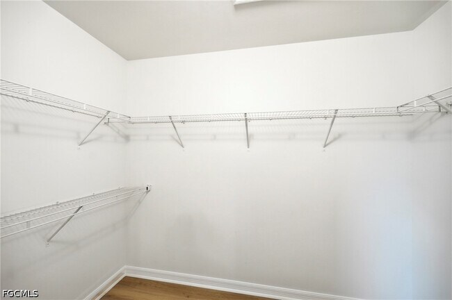 Building Photo - 1502 SE 33rd St