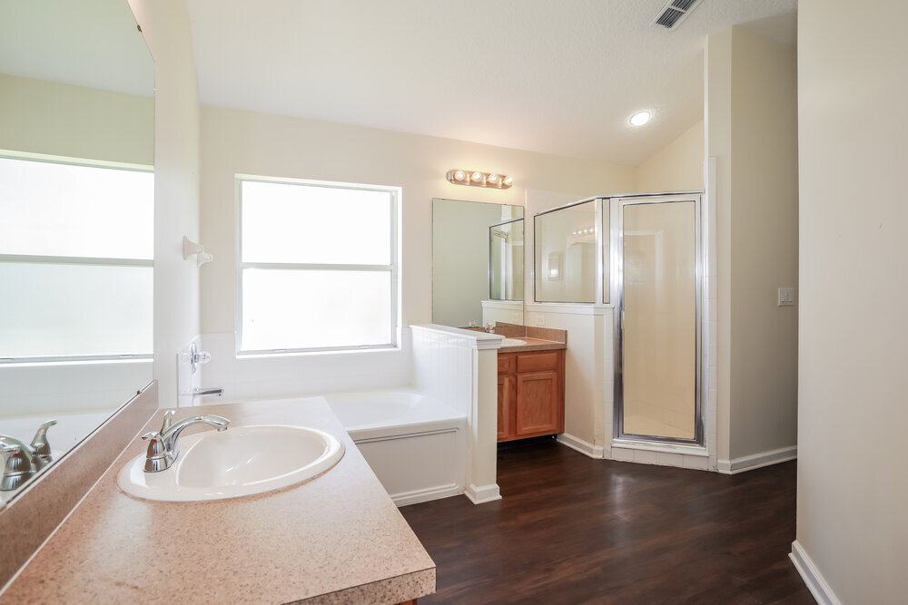 Building Photo - 3460 Live Oak Hollow Dr